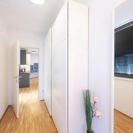 Apartment Modern Hideaway